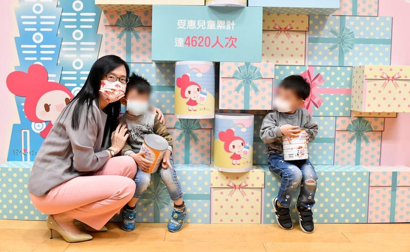 單親養嬰幼兒壓力大 中華道家人文協會捐贈奶粉