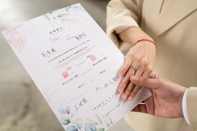 學姐黃瀞瑩結婚了 今與記者男友劉家耀完成登記
