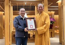 觀世音菩薩誕辰 侯友宜赴千霞山海明寺參拜祈福 觀世音菩薩誕辰 侯友宜赴千霞山海明寺參拜祈福