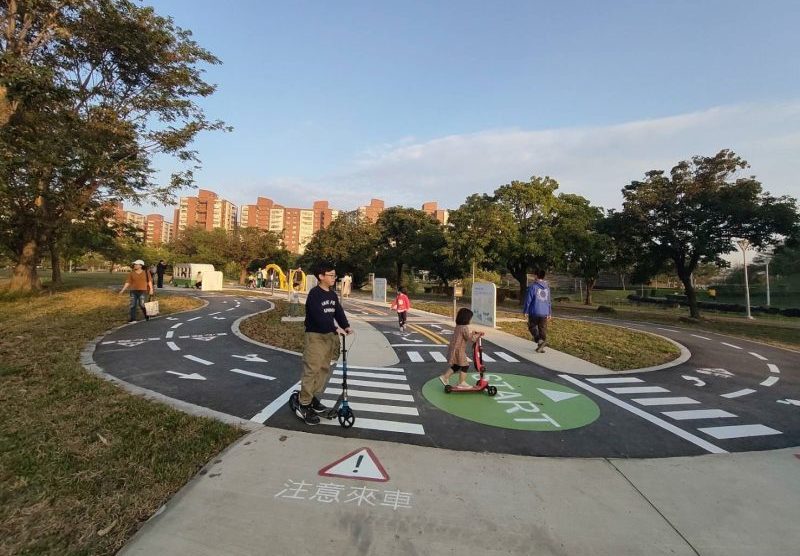 岡山兒童交通主題公園提早啟用 貼心設計大型車死角學習區