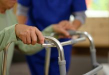 健保有愛 攜手跨機關合作關懷弱勢民眾 (圖/示意圖)