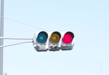 友善機車 夏季縮短紅燈秒數少曝曬21秒 (圖/示意圖)