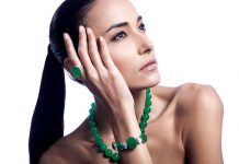 國際珠寶市場 兩大龍頭領軍 彩色鑽石 翡翠 國際拍賣屢創佳績