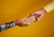 洽辦公務免送禮 提高警覺反詐騙 (圖/示意圖)