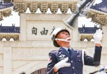 15日起調整 中正紀念堂三軍儀隊勤務 (圖/國防部)