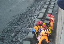 海巡機警救援 跌落堤防失足男子 (圖/海巡署)