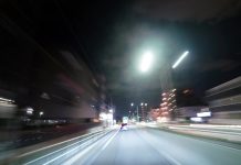 國道驚魂!駕駛撞上「10公斤洗衣機」 (圖/示意圖)