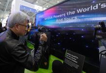 輝達H100顯卡上架秒殺售罄! (圖/NVIDIA Taiwan fb)