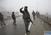 印巴突然開打 印度不宣而戰 巴軍以牙還牙 印度、巴基斯坦又傳出武裝衝突。(新華社)