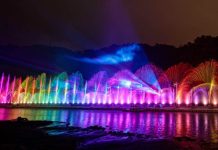 水空舞共享花火綻放碧潭 180秒煙火超吸睛 圖片取材自新北市政府觀光旅遊局提供