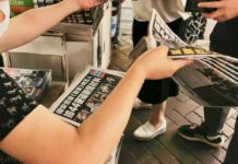 香港蘋果日報遭銀行凍結資金面臨停運25號成存亡關鍵日