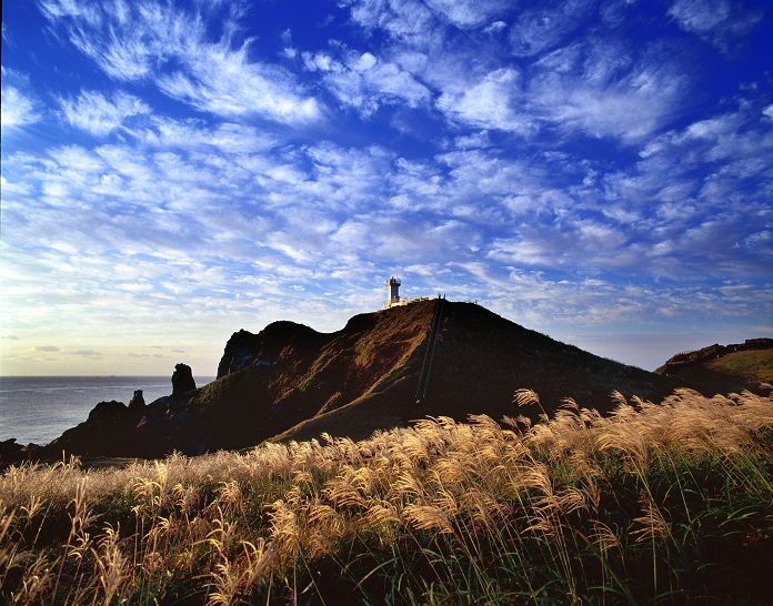 濟州島景點「涉池岬」，美景蒼涼。圖:濟州駐台觀光推廣辦事處
