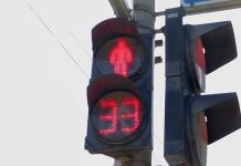 警察似乎太『自綠』 交管2.5分向總統車隊比中指 (圖/示意圖)