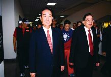 宋楚瑜最後一搏的迷障─這位政治明星官途起落說從頭