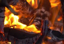 「十萬火急」基隆火警身障男困屋 消防奮力救援 (圖/示意圖)