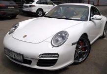 酒駕女睡車道 千萬保時捷遭查扣 (圖/示意圖)