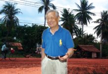 愛心無國界 黃建二親力親為做慈善