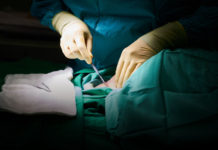 美醫讓我瞎了眼 冒牌生手術失敗背後真相