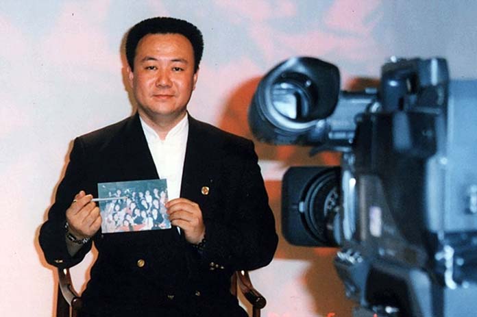 謝沅瑾老師為台灣最知名的國際級易經風水命理大師，長期接受國內外各大電視與平面媒體採訪，更是各大靈異節目競相邀請的對象。