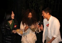 郭晉安吃蛇蟲維生 萬綺雯送他牛蛙裹腹