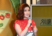 Selina露面說離婚始末望外界給阿中空間