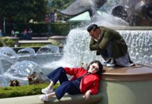 周冬雨余文樂感情升溫 儼然熱戀小情侶