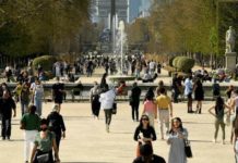 法國即日起與病毒共存 無需出示疫苗證戴口罩