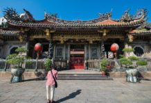 港女命絕龍山寺地下室女廁 命理風水專家謝沅瑾:她有跟靈界溝通過