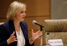 暌違27年再有英前首相級訪臺 英國前首相特拉斯抵臺訪問5天 圖片取材自路透社REUTERS