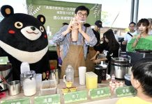 高雄成立飲料店減塑大聯盟 自備環保杯「雄」優惠!