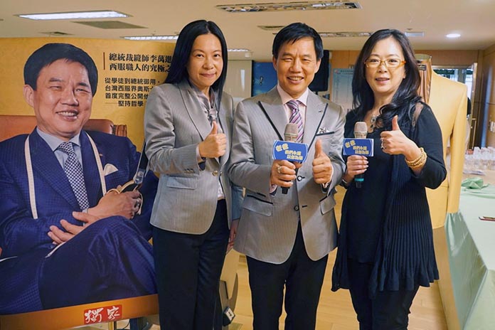 《獨家報導》張淯 社長（左）、世界金牌裁縫師李萬進（中）、藝人趙永馨（右）參與活動。