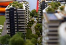 逾六成民眾認房價成緩跌 中小坪數當道