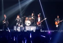 五月天香港安可不斷 阿信質疑嗆假粉絲