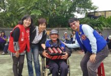 聯手慈善機構 台畜捐6000罐肉鬆嘉惠10老人社福團體