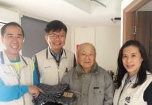 澎榮民服務處送暖 贈獨老禦寒衣物