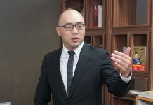 王郁揚參選 以毒攻毒 2040無煙臺灣!