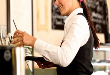 暑期打工族注意 切記保護自身勞工權益