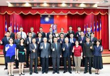 內政部:屢破毒品走私 緝毒達人獲頒模範公務員