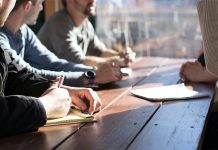 內政部:外籍人士深耕臺灣 高級專業人才歸化再添7名