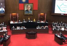 為保護青少年 肺癌學會籲電子菸加熱菸改衛福部主管 圖/資料照片