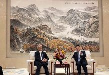 夏立言訪武漢辛亥革命紀念館 籲兩岸加速恢復航點 圖/國民黨文傳會