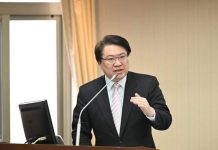 捷運經費誰埋單/前市長批現任市長別放狠話 林右昌請謝國樑多努力 圖/翻攝臉書、內政部資料照