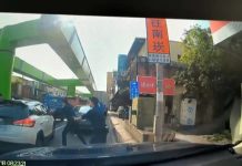 失竊車違停公車站牌 犯嫌拒捕衝撞遭警開槍還擊 圖/翻攝畫面