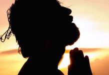 無可比擬的耶穌 無可比擬的耶穌 (資料來源: 編譯自▍《真正的耶穌》(The Real Jesus) 和 ▍《無可比擬的基督》 (The Incomparable Christ) 等【兩首詩】和▍《無可比擬的耶穌》【福音單張】。)圖/Pexels