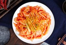 餐廳「涼皮加黃瓜絲」遭重罰2萬 業界震驚 ! 示意圖/截取至網路素材