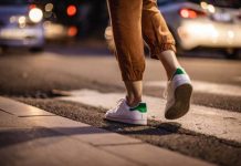 霸王條款養帝王行人 交長回應全網炸鍋 圖/gettyimages