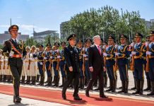 拜登想改善對中關係拚連任 困難重重 圖/取自美國國防部官網