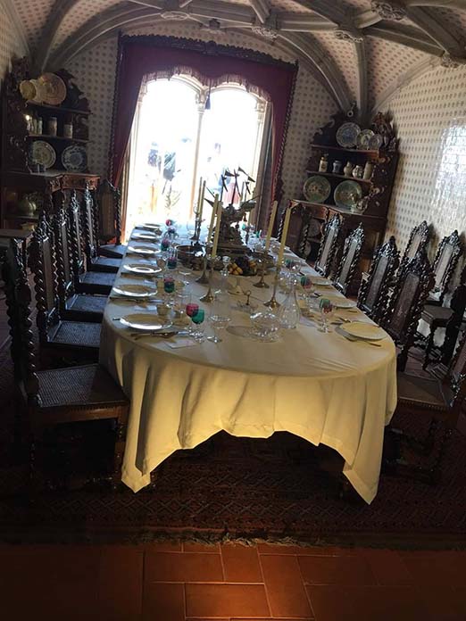 終於可以登堂入室觀賞皇家的日常了！