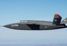 美用AI操控「女武神」無人機試飛成功! XQ-58A Valkyrie 演示機是一種遠程、高亞音速無人機,於 2019 年 3 月 5 日在亞利桑那州尤馬試驗場完成了首飛。圖/取自美軍第 88 空軍基地聯隊公共事務部