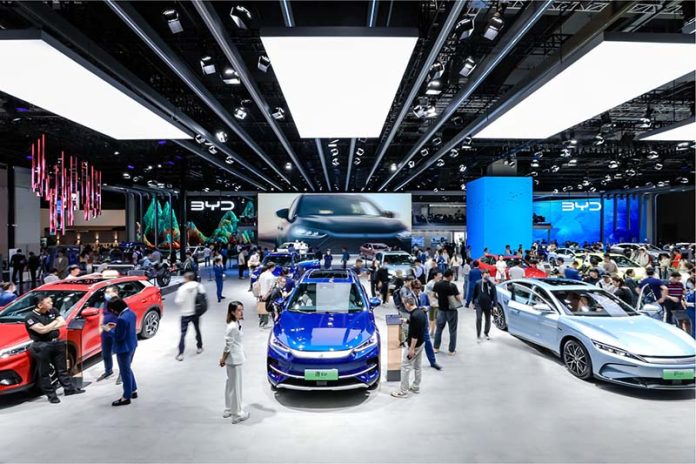 預計到了2030年，在中國銷售的純電動汽車，65％將是比亞迪等中國品牌。圖/翻攝比亞迪臉書